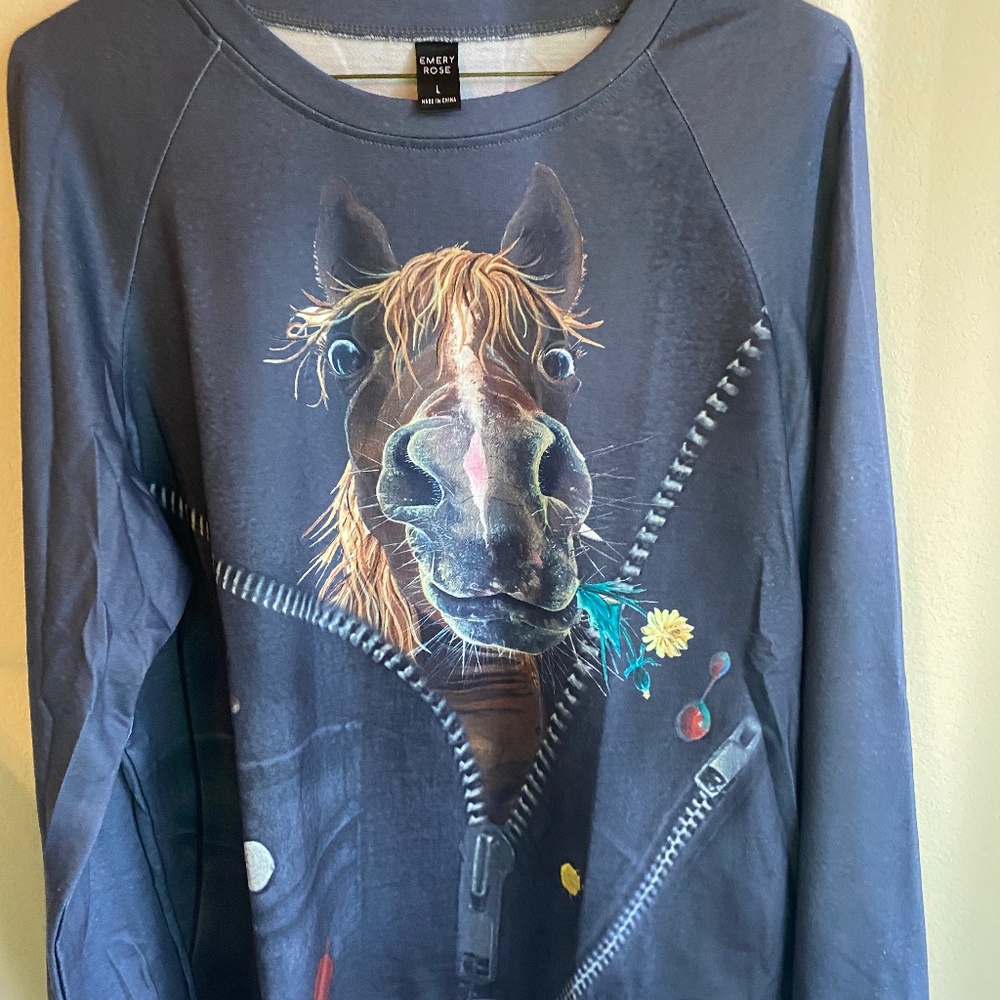 Women shirt